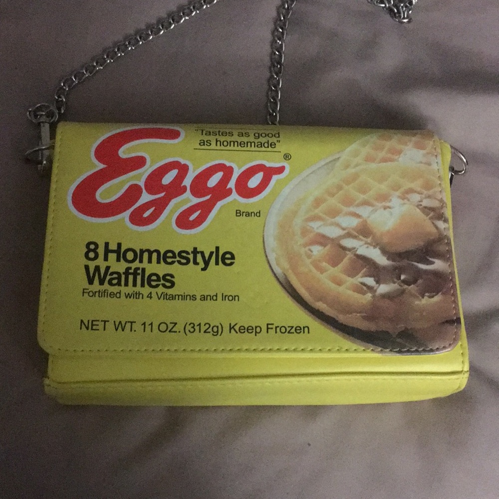 Stranger things eggo bag